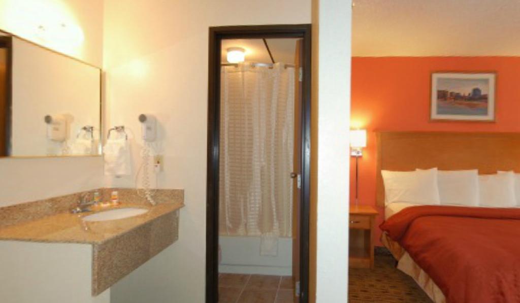 Econo Lodge Kansas City Downtown North Eksteriør bilde